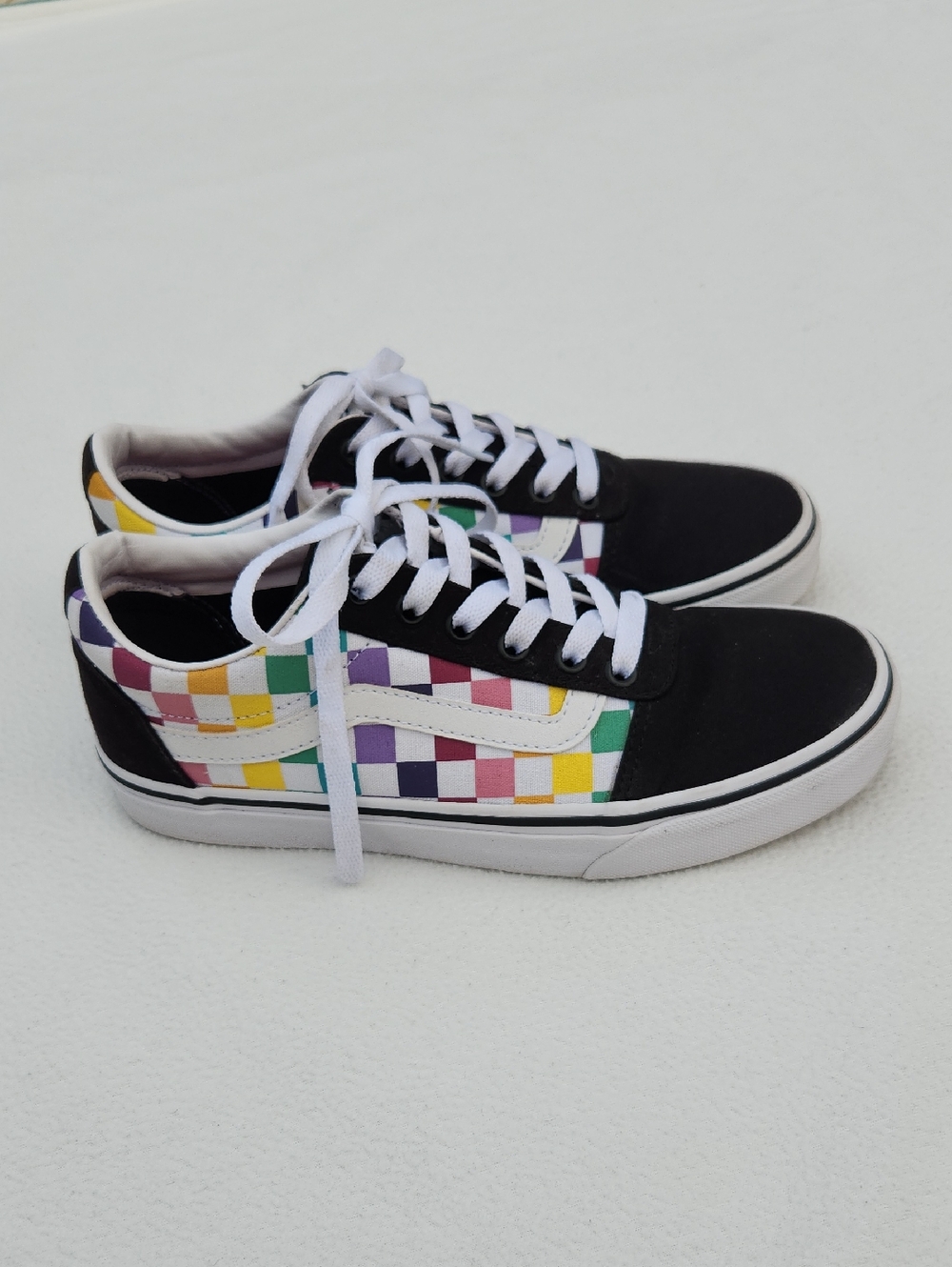 Vans Ward Multi-Color Rainbow Checkerboard Low Top Sneakers Women’s Size 8